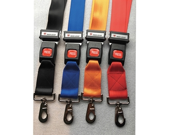 SET DI 4 CINTURE DI SICUREZZA CON GANCIO - poliestere 4 colori - estremità con gancio, fibbia in metallo